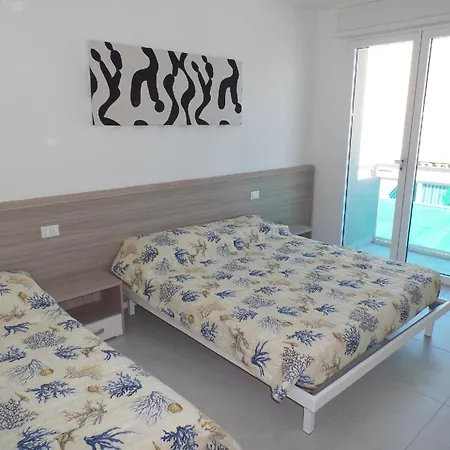 Fuer 5 Personen Ca 40 Qm In Bibione, Adriakueste Italien Und Umgebung Apartman *